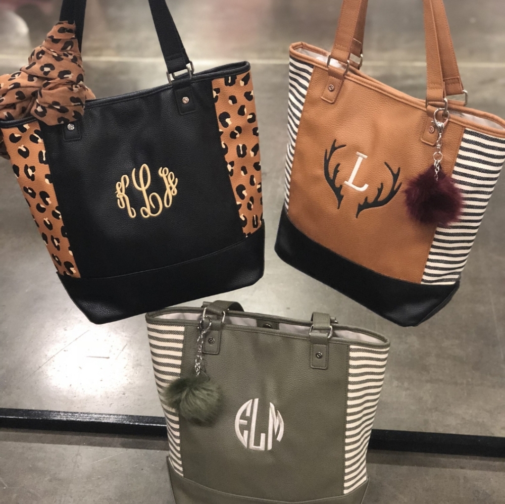Tote - Picture 3 of 4